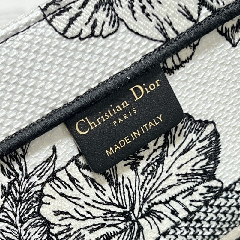 Dior Shopping Bags